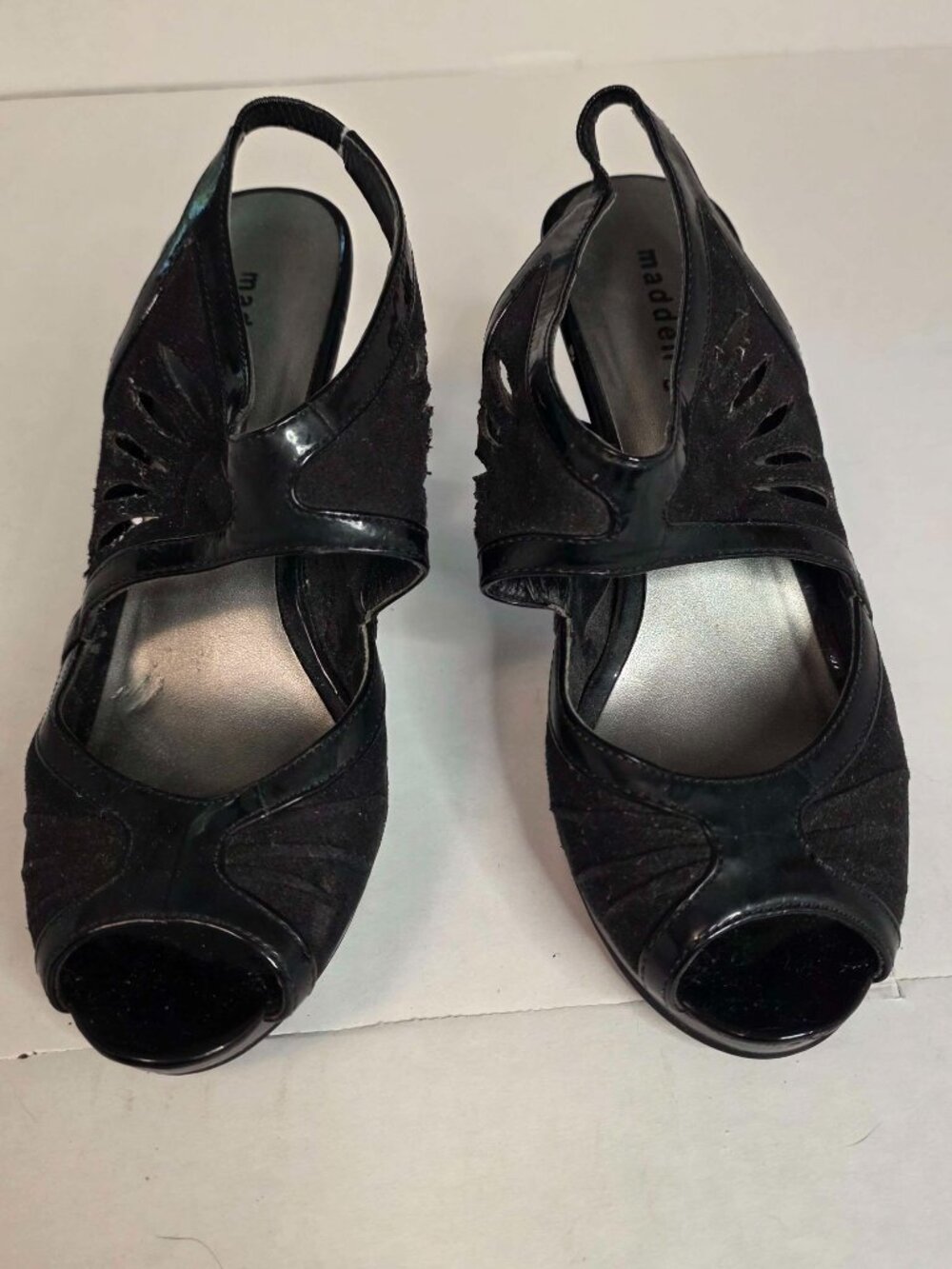 Madden Girl Black Cutout Peep Toe Slingback Heels Patent Trim Size 8